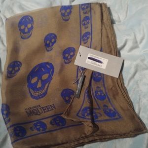 Alexander McQueen Classic Silk Skull Winter Scarf
